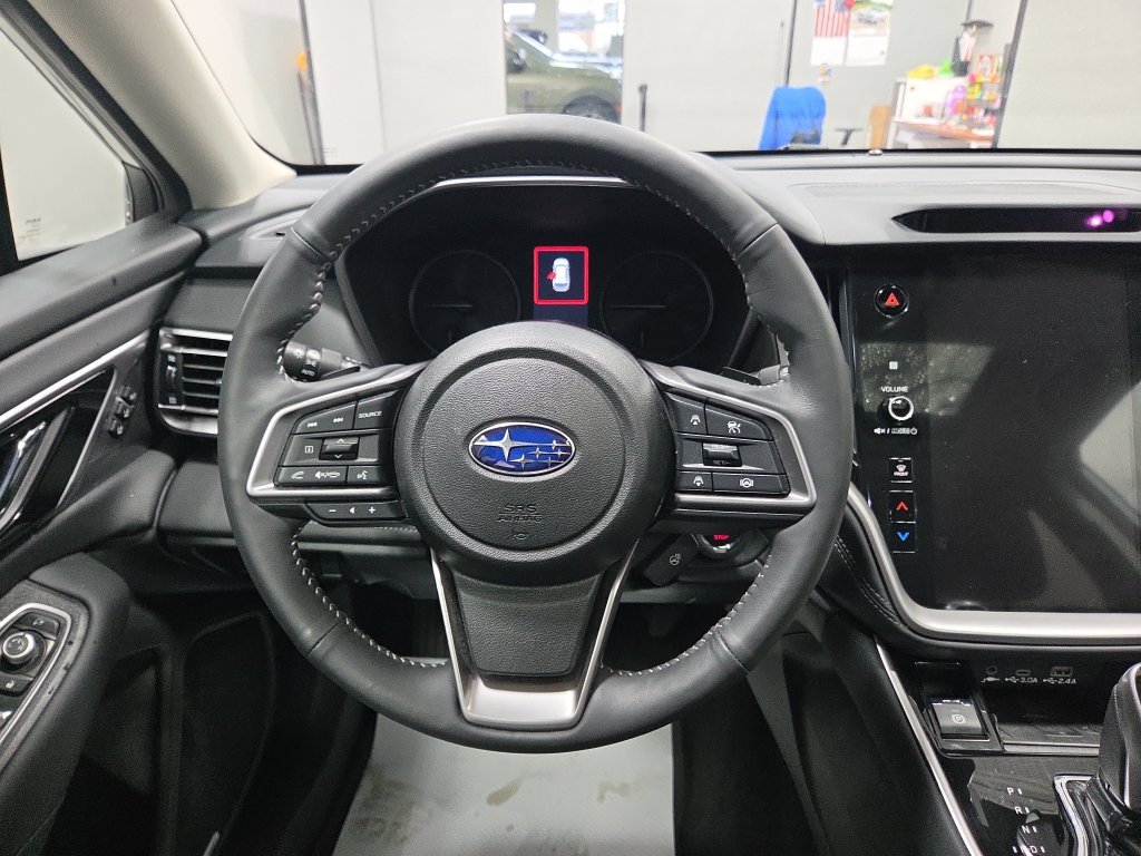 Used 2025 Subaru Outback Touring XT AWD/4WD image 28