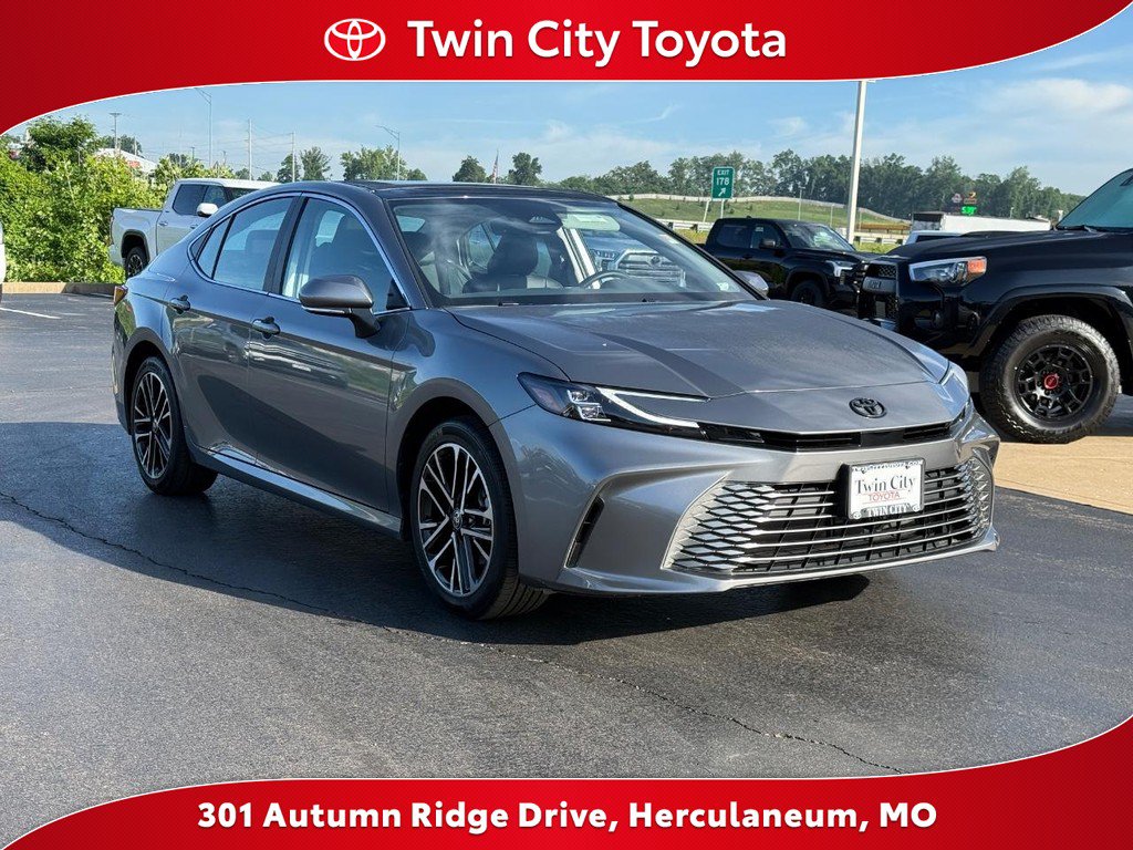 Certified 2025 Toyota Camry XLE AWD/4WD image 1