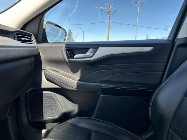 Used 2021 Ford Escape SEL AWD/4WD image 38
