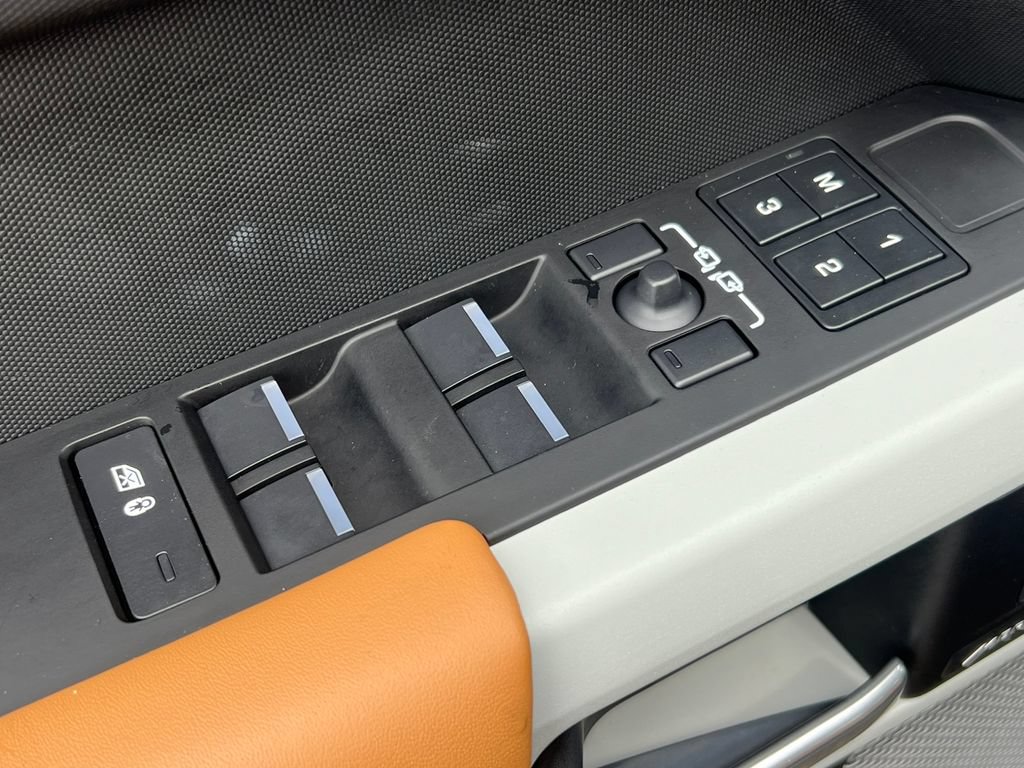 Used 2024 Land Rover Defender 130 S AWD/4WD image 17