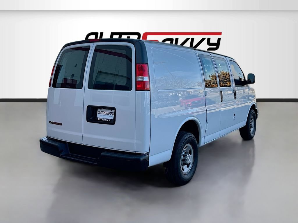 Used 2023 Chevrolet Express 2500 w/ Driver Convenience Package RWD image 7