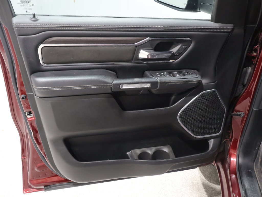Used 2025 RAM 1500 Laramie AWD/4WD image 13