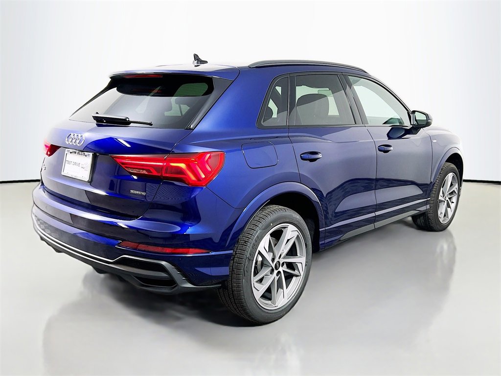 New 2025 Audi Q3 2.0T Premium image 7