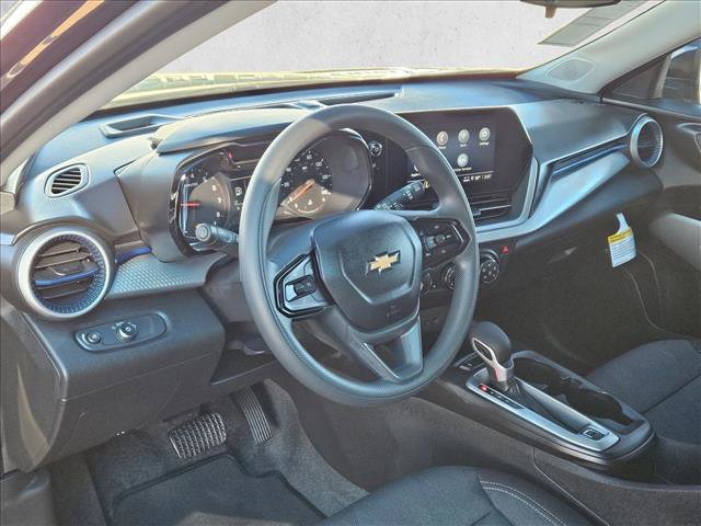 New 2026 Chevrolet Trax LS w/ LS Convenience Package video 3