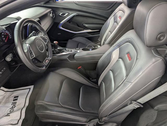 Used 2018 Chevrolet Camaro SS image 15