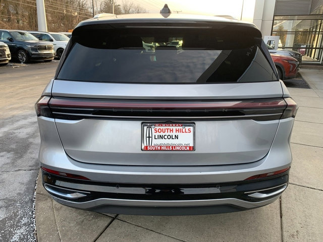 Certified 2024 Lincoln Nautilus Reserve AWD/4WD image 4