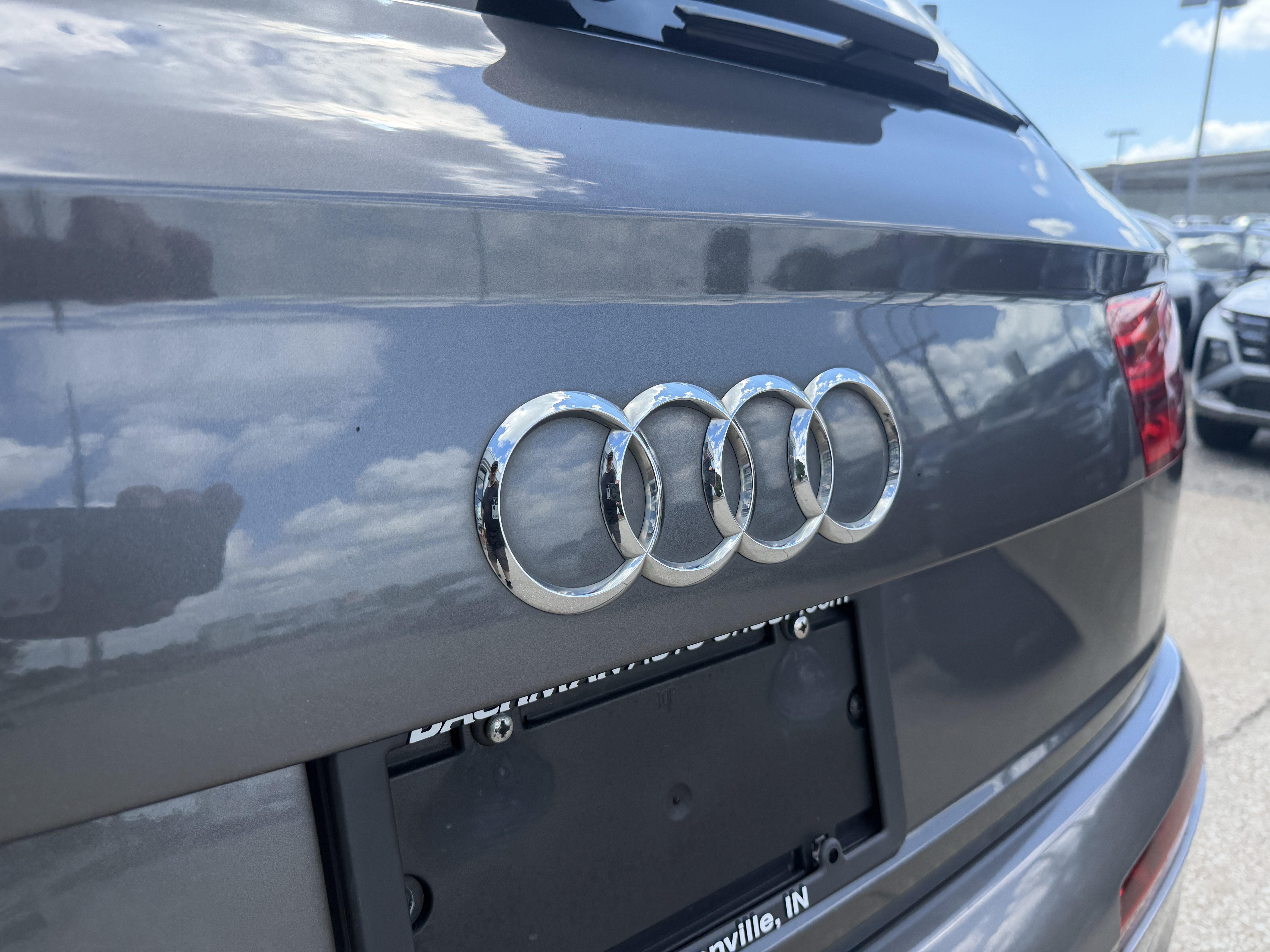 Used 2019 Audi Q7 3.0T Premium w/ Convenience Package AWD/4WD image 8