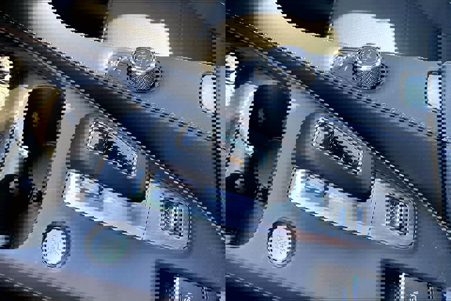 Used 2024 INFINITI QX50 Sport image 16