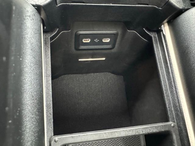 Used 2023 Mercedes-Benz GLC 300 GLC 300 image 40