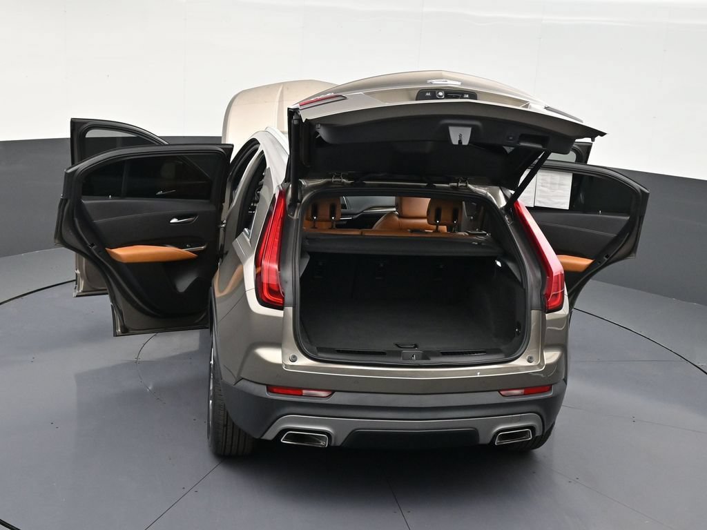 Used 2020 Cadillac XT4 Premium Luxury FWD image 32