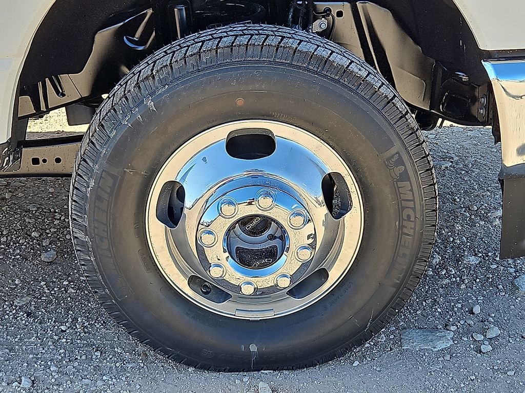 New 2026 Ford F350 Lariat AWD/4WD image 13