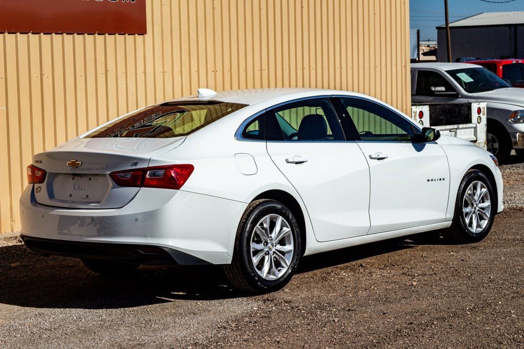 Used 2024 Chevrolet Malibu LT image 3