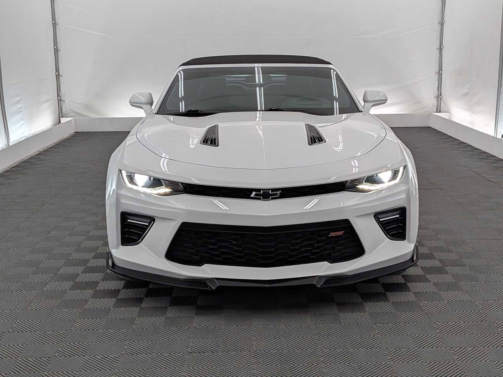Used 2016 Chevrolet Camaro SS image 8