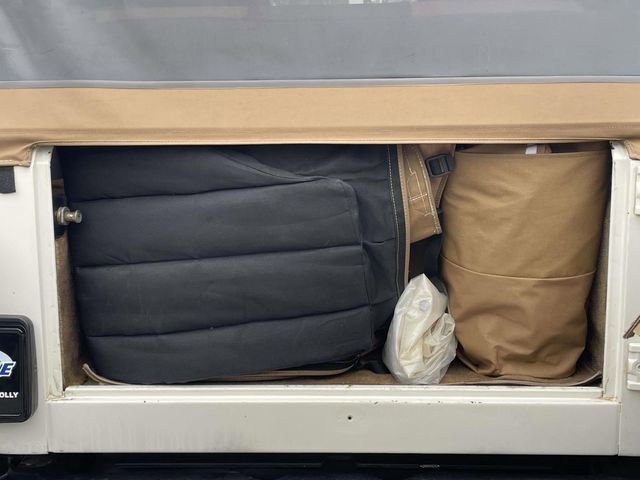 Used 2000 Jeep Wrangler Sahara image 11