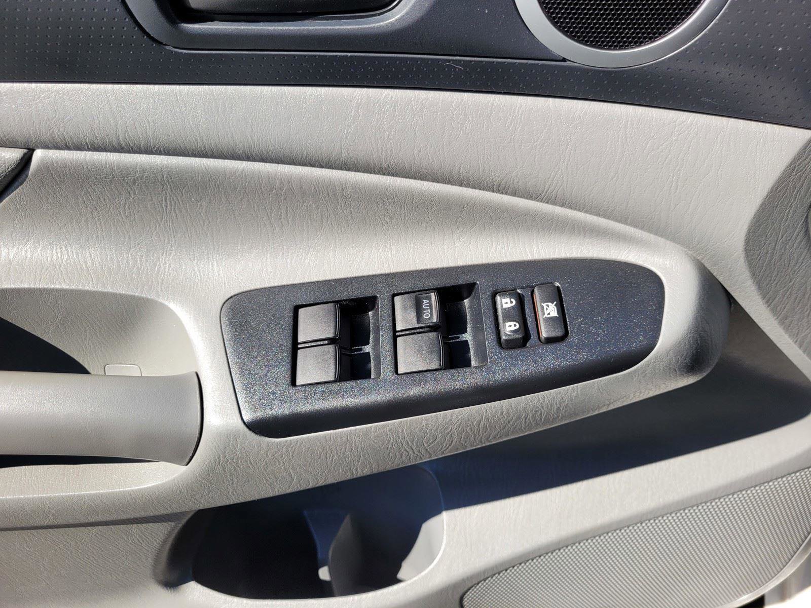 Used 2014 Toyota Tacoma 4x4 Double Cab w/ TRD Off-Road Package image 23