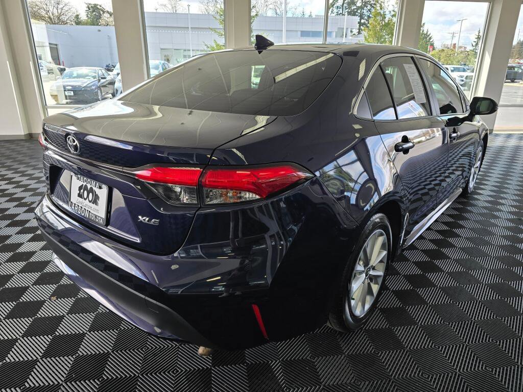 Used 2020 Toyota Corolla XLE w/ Carpet Mat Package (TMS) image 3