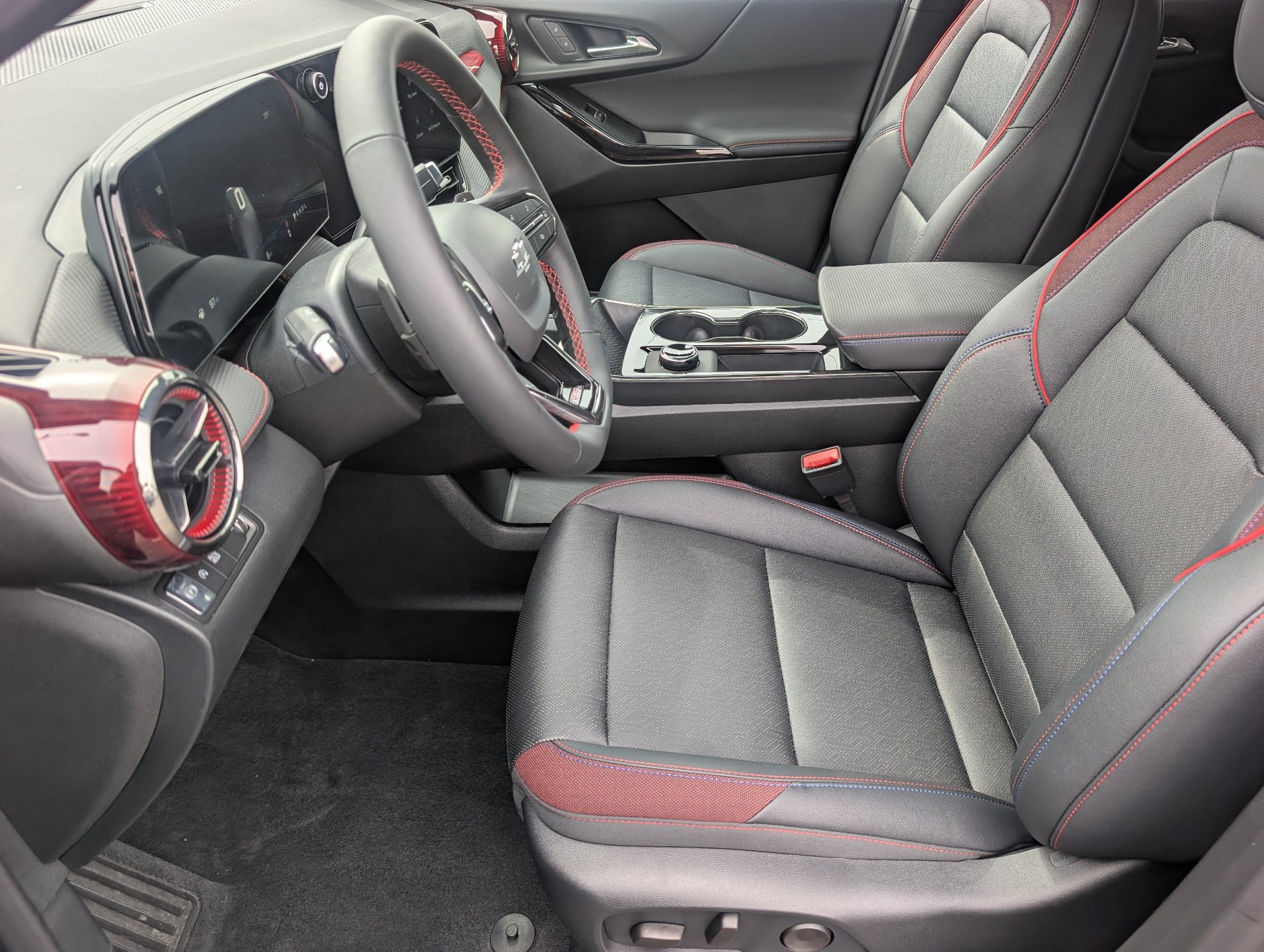 New 2027 Chevrolet Equinox RS FWD image 17