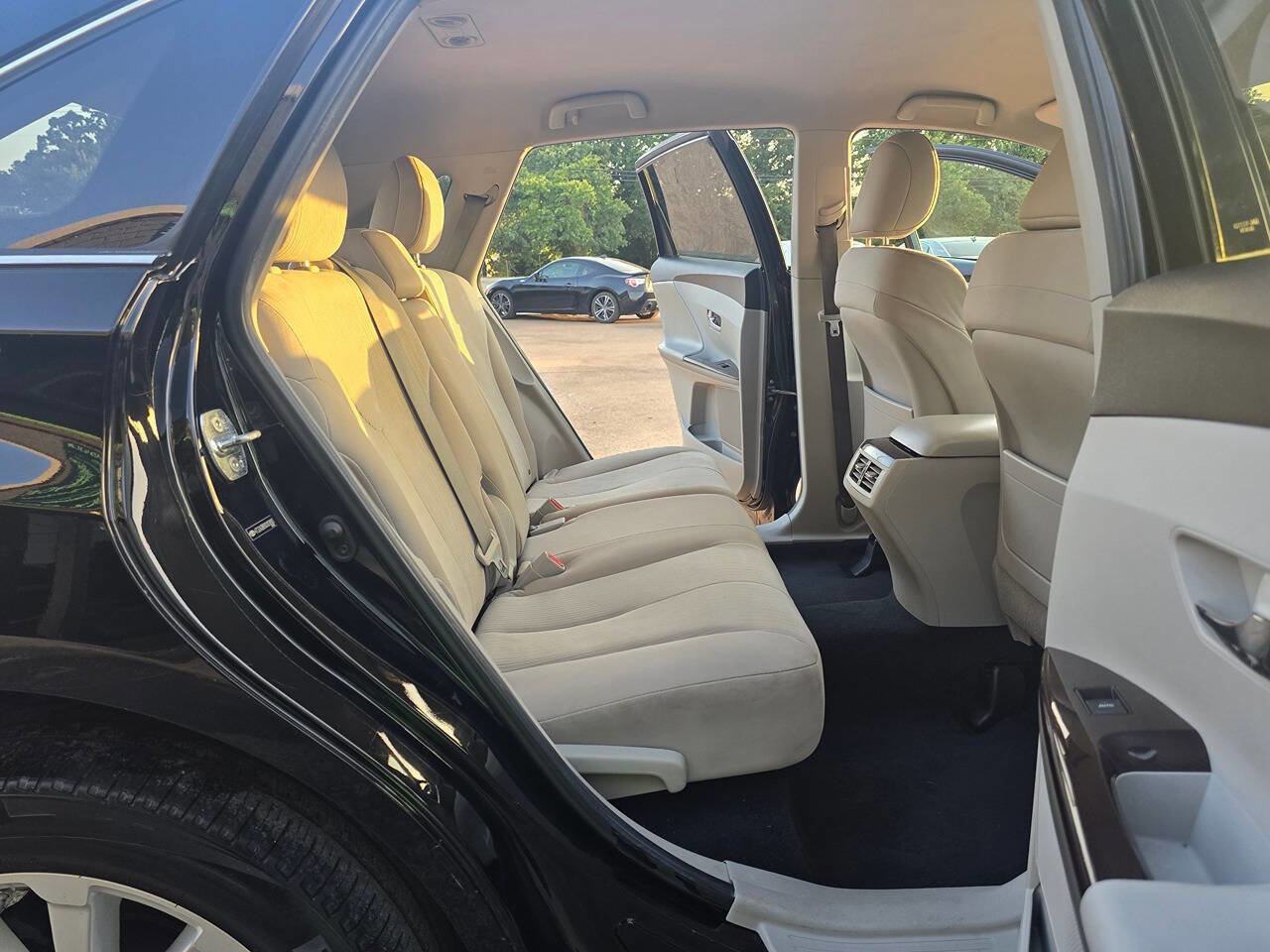 Used 2012 Toyota Venza LE image 20