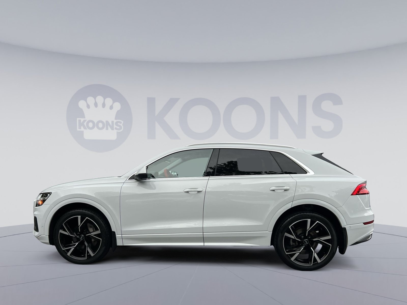 Used 2022 Audi Q8 Premium w/ Convenience Package AWD/4WD image 7