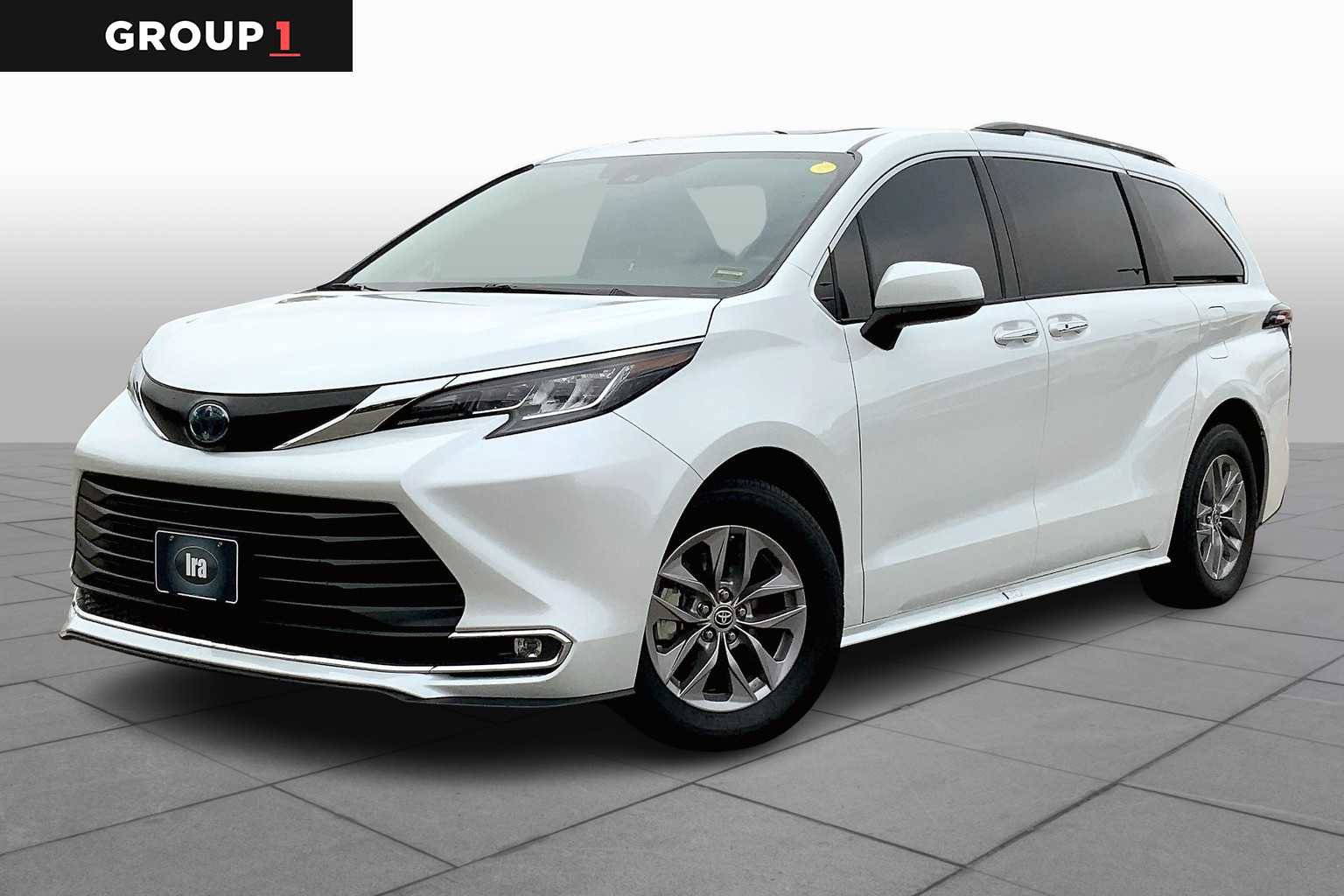 Certified 2022 Toyota Sienna XLE