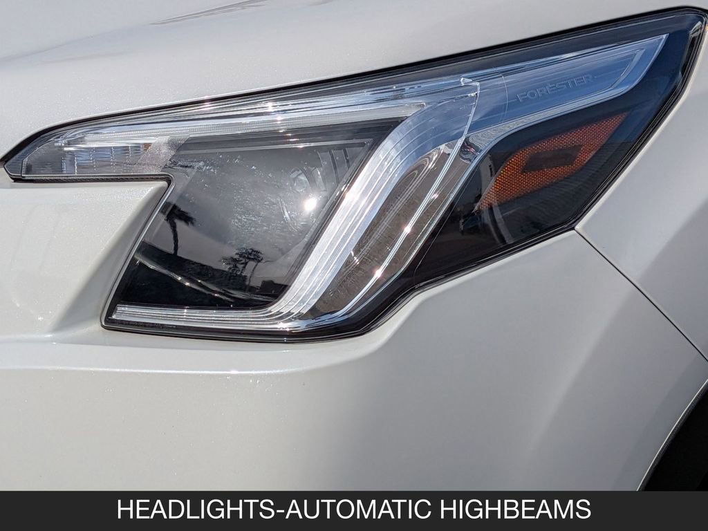 Used 2023 Subaru Forester Premium AWD/4WD image 10
