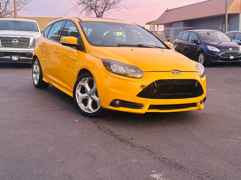 Used 2013 Ford Focus ST image 1