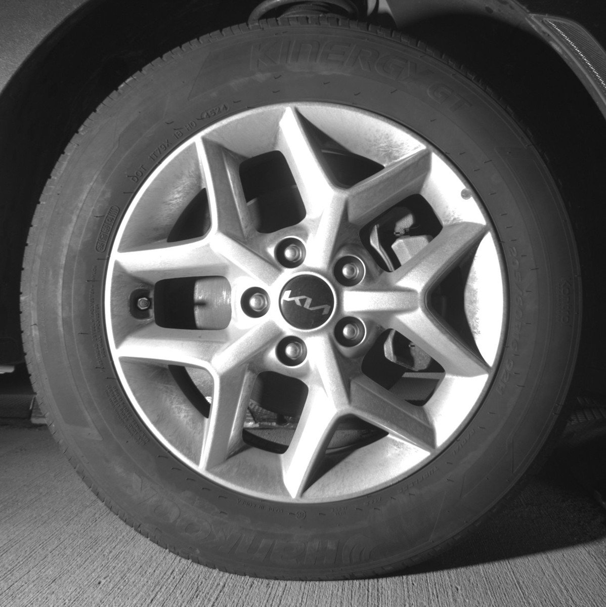 Used 2025 Kia Soul LX w/ LX Technology Package FWD image 13