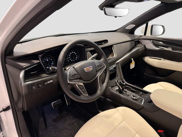 New 2025 Cadillac XT5 Sportv w/ Technology Package AWD/4WD image 8