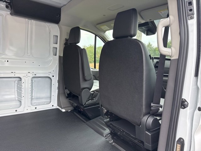 New 2025 Ford Transit 250 Low Roof image 34