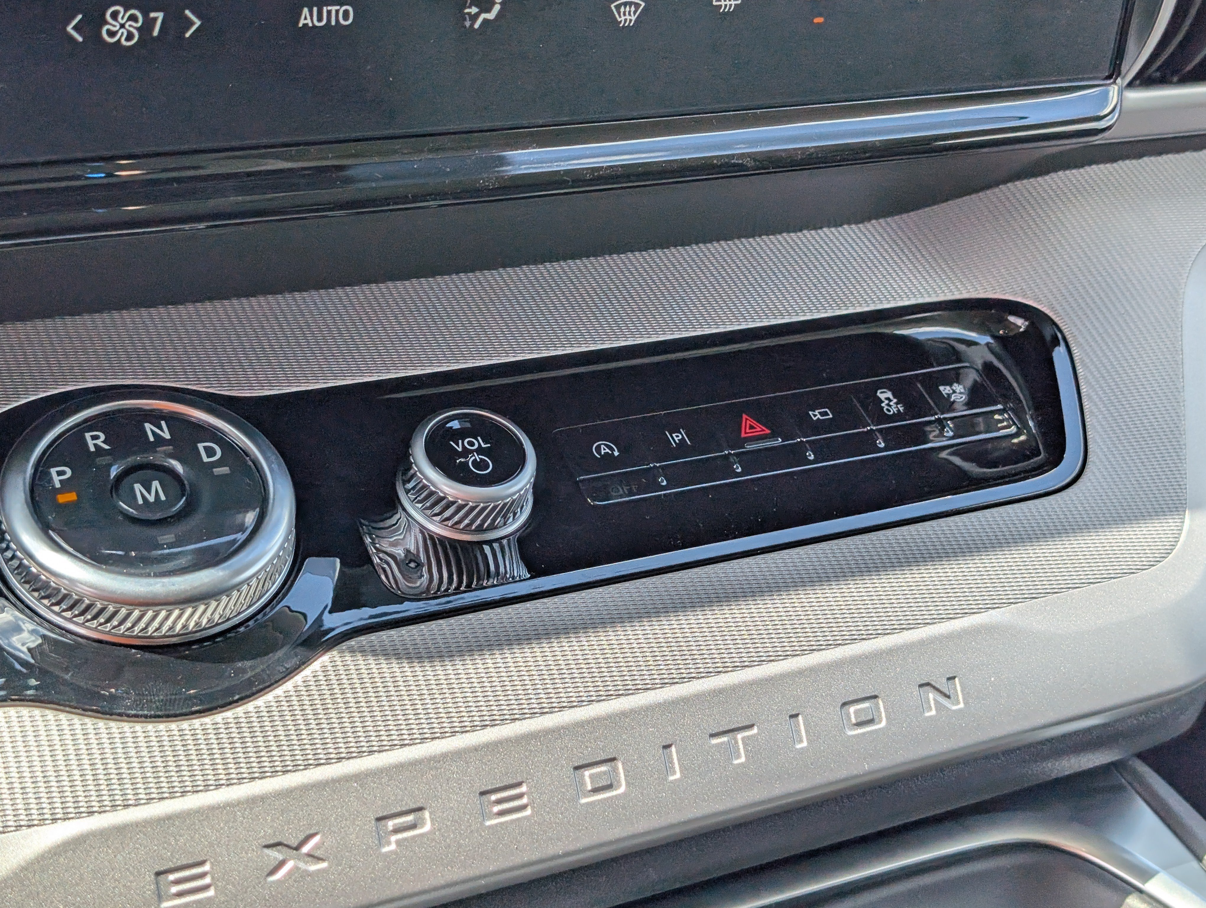 New 2027 Ford Expedition Max Active RWD image 29