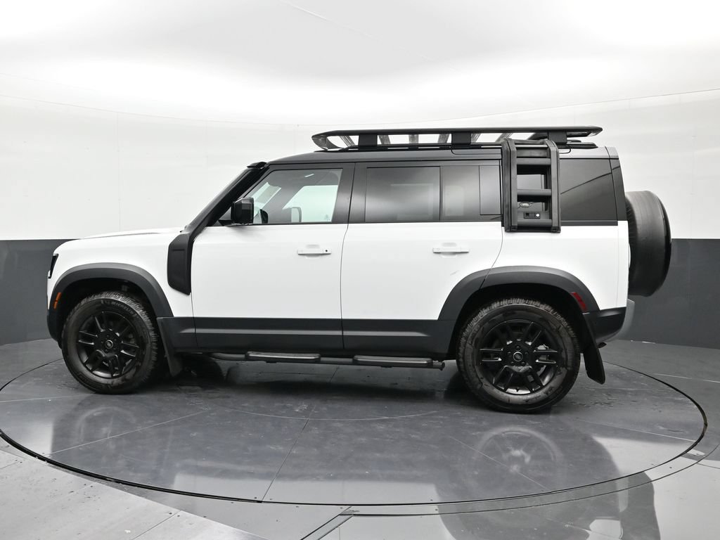 Used 2023 Land Rover Defender 110 S AWD/4WD image 8