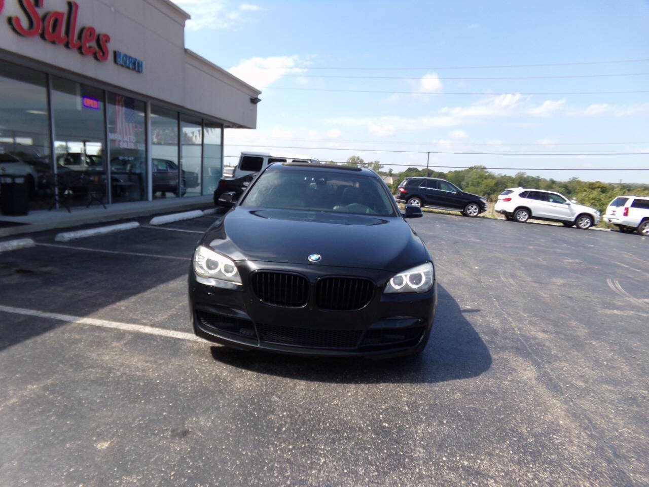 Used 2013 BMW 750Li RWD image 4