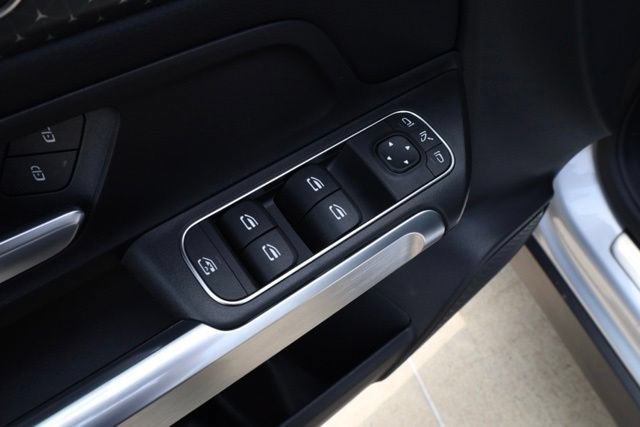 Certified 2025 Mercedes-Benz GLB 250 image 28