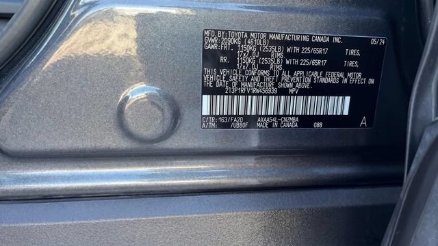 Used 2024 Toyota RAV4 XLE AWD/4WD image 33