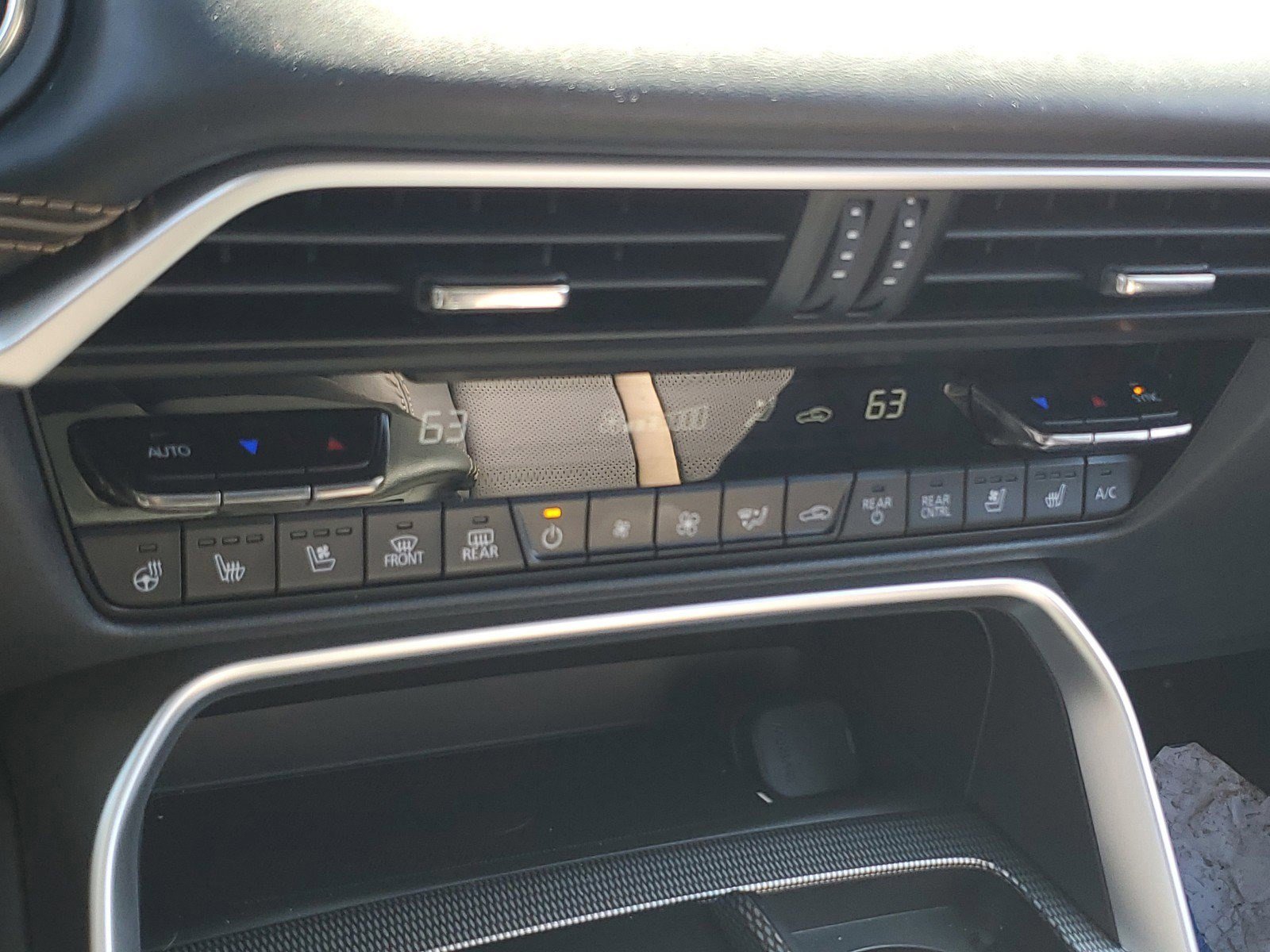 Used 2025 MAZDA CX-70 Plug-In Hybrid w/ Premium Plus image 29