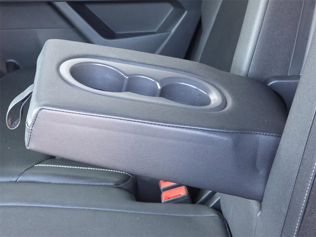 Used 2020 Volkswagen Atlas Cross Sport SE w/ Panoramic Sunroof Package image 11