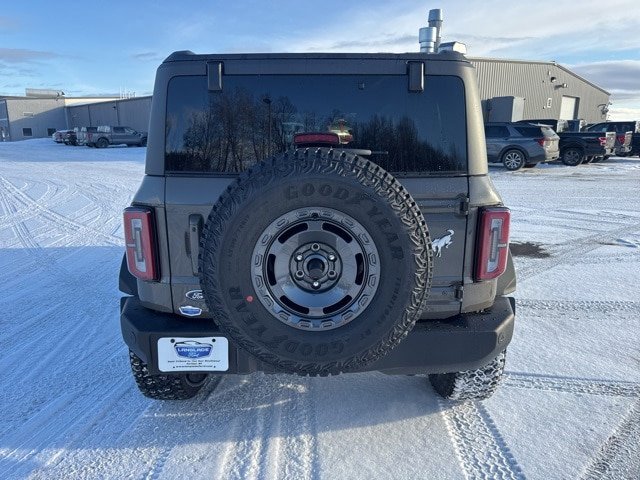 New 2025 Ford Bronco Outer Banks w/ Sasquatch Package AWD/4WD image 13