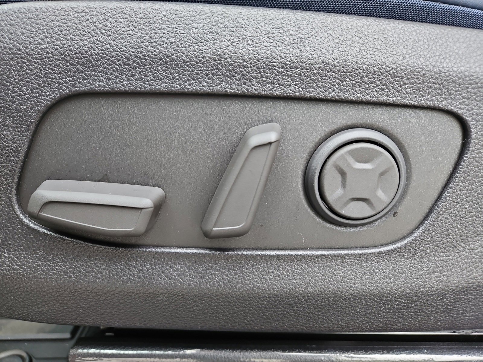 New 2026 Kia Carnival SX image 21