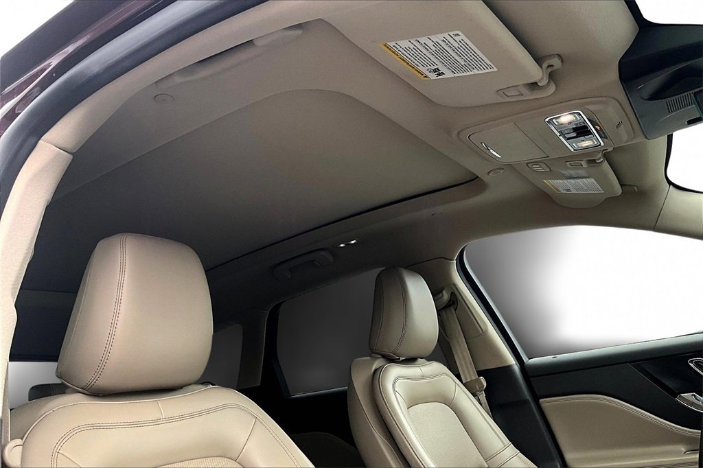 Used 2021 Lincoln Corsair Reserve w/ Elements Package image 26