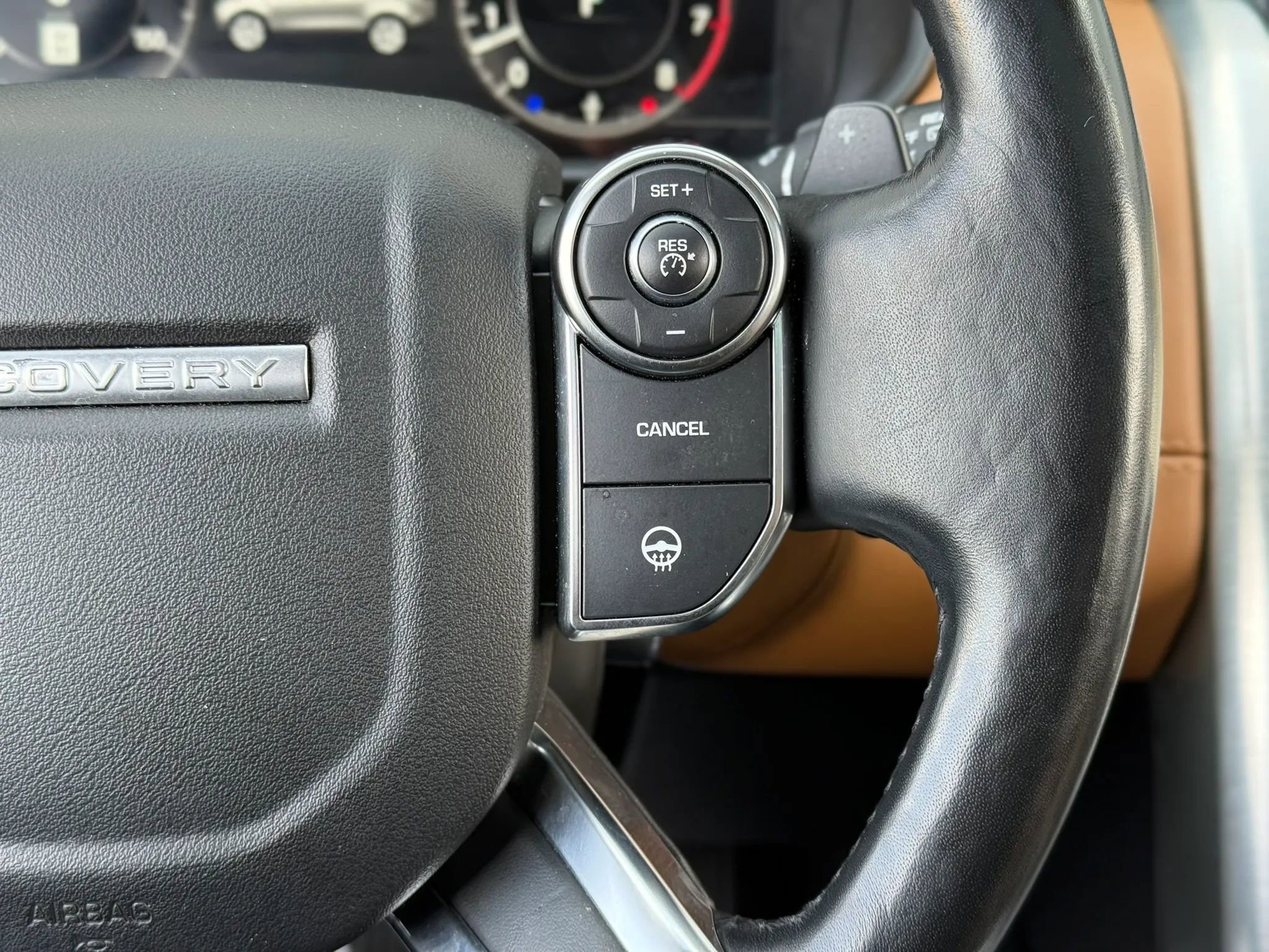 Used 2018 Land Rover Discovery HSE Luxury image 20