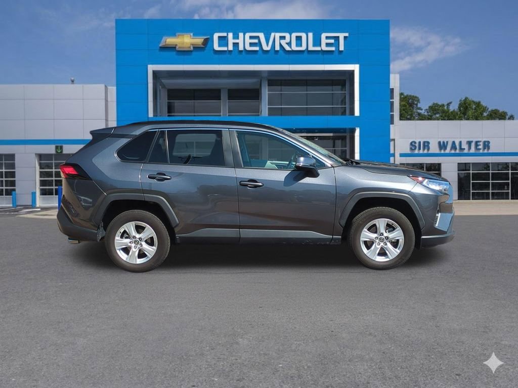 Used 2021 Toyota RAV4 XLE image 7