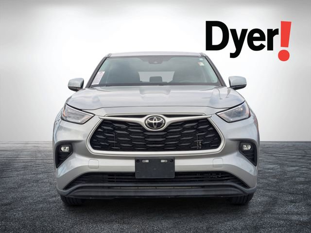 Used 2023 Toyota Highlander LE AWD/4WD image 8