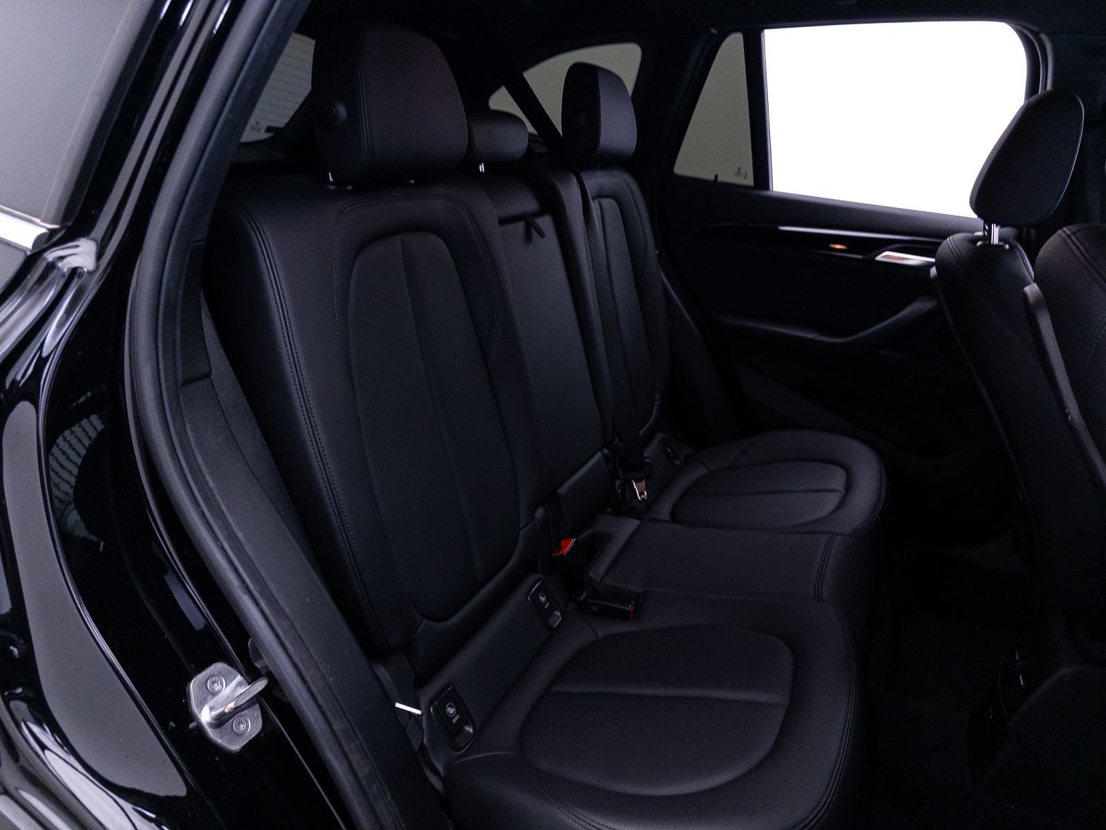 Used 2018 BMW X1 sDrive28i FWD image 36