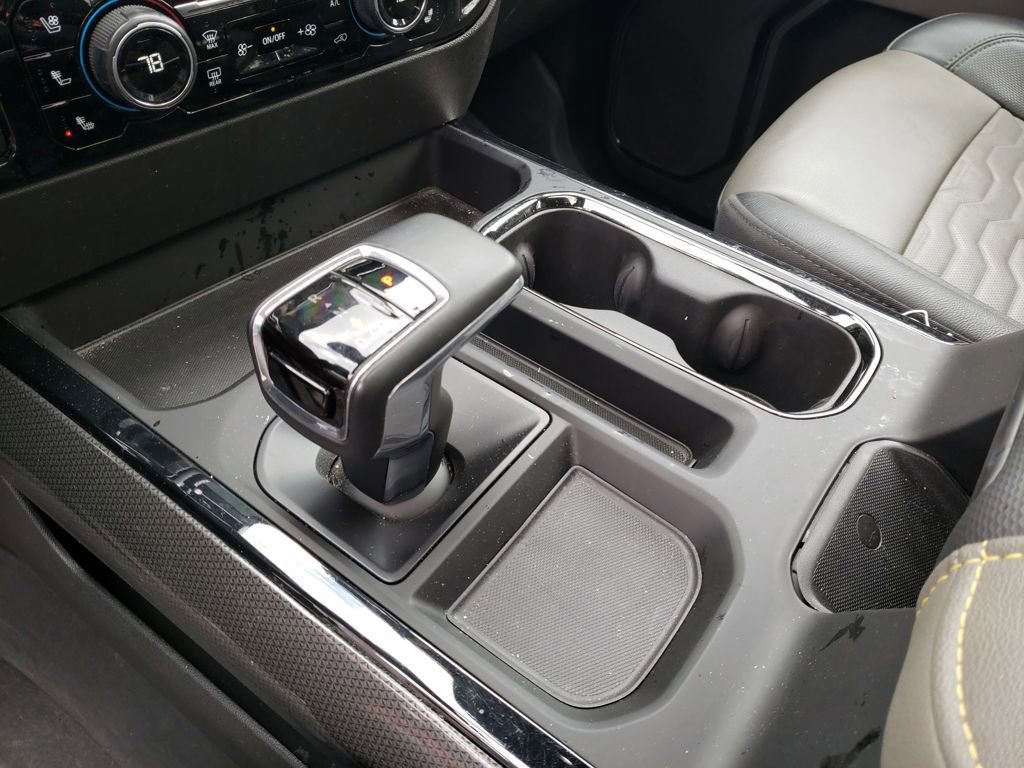 Used 2025 Chevrolet Silverado 1500 ZR2 w/ Technology Package image 24