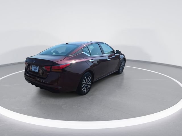 Used 2025 Nissan Altima 2.5 SV FWD image 8