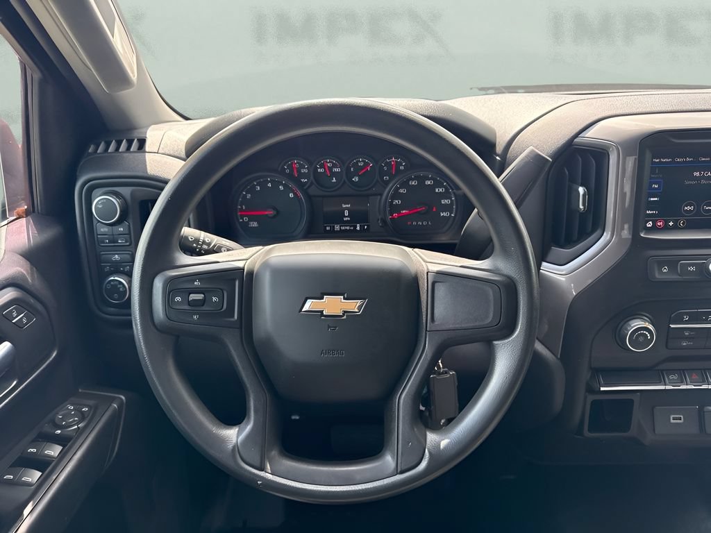 Used 2020 Chevrolet Silverado 1500 Custom w/ Custom Value Package AWD/4WD image 13