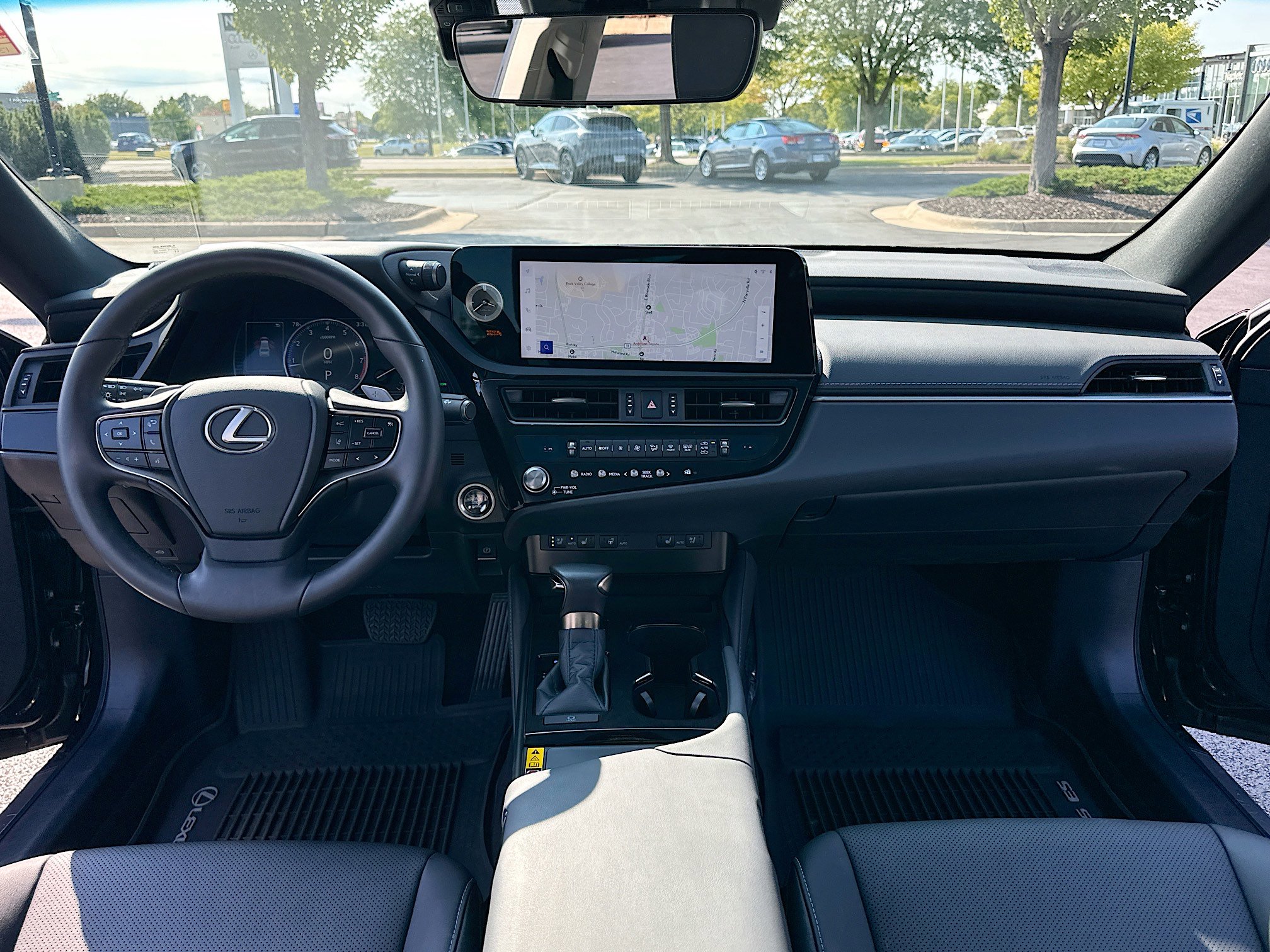 Certified 2024 Lexus ES 350 w/ Premium Package image 3