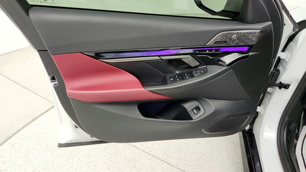 Used 2025 BMW i5 xDrive40 w/ M Sport Package image 11