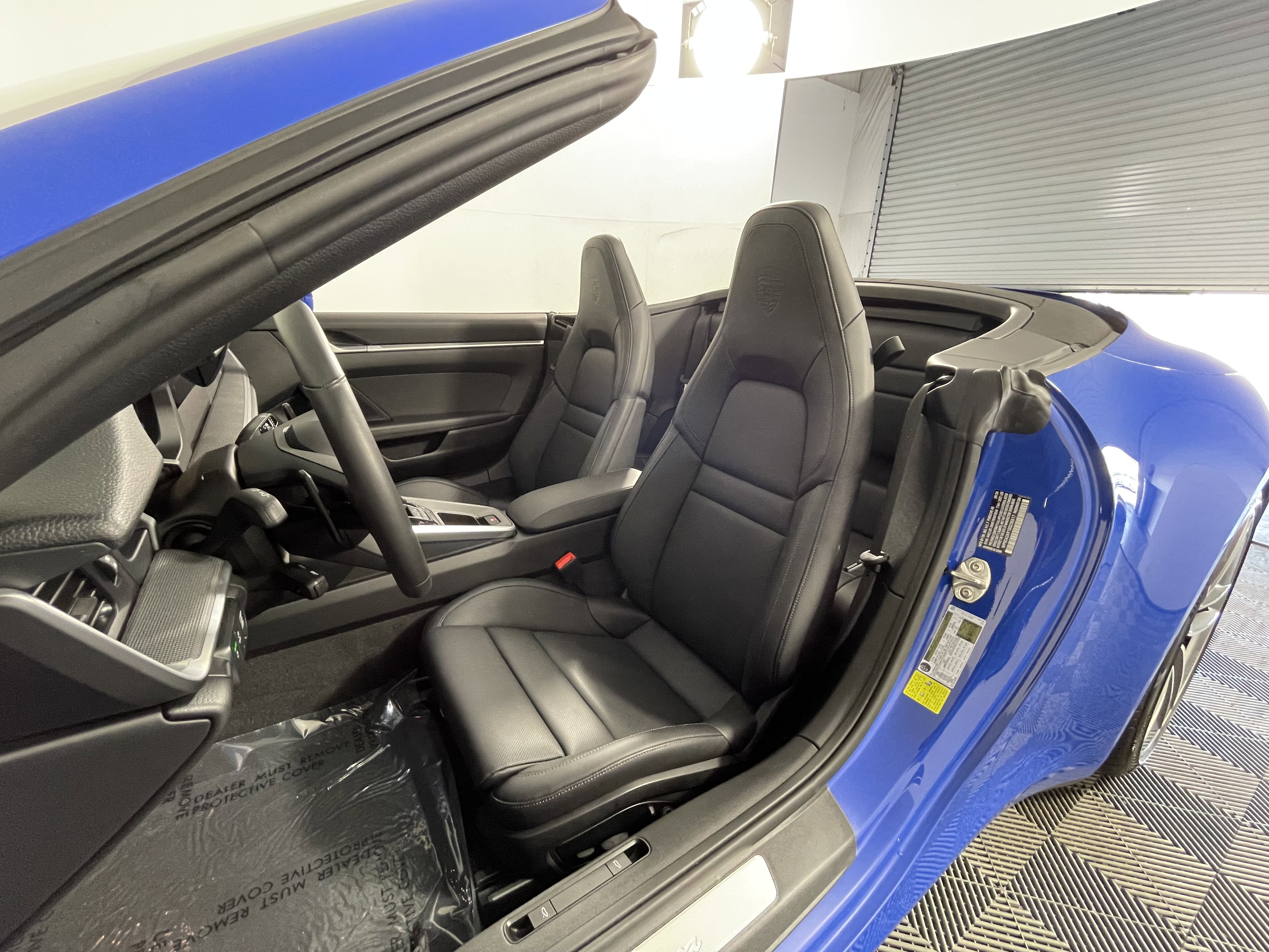 Used 2025 Porsche 911 Carrera image 5