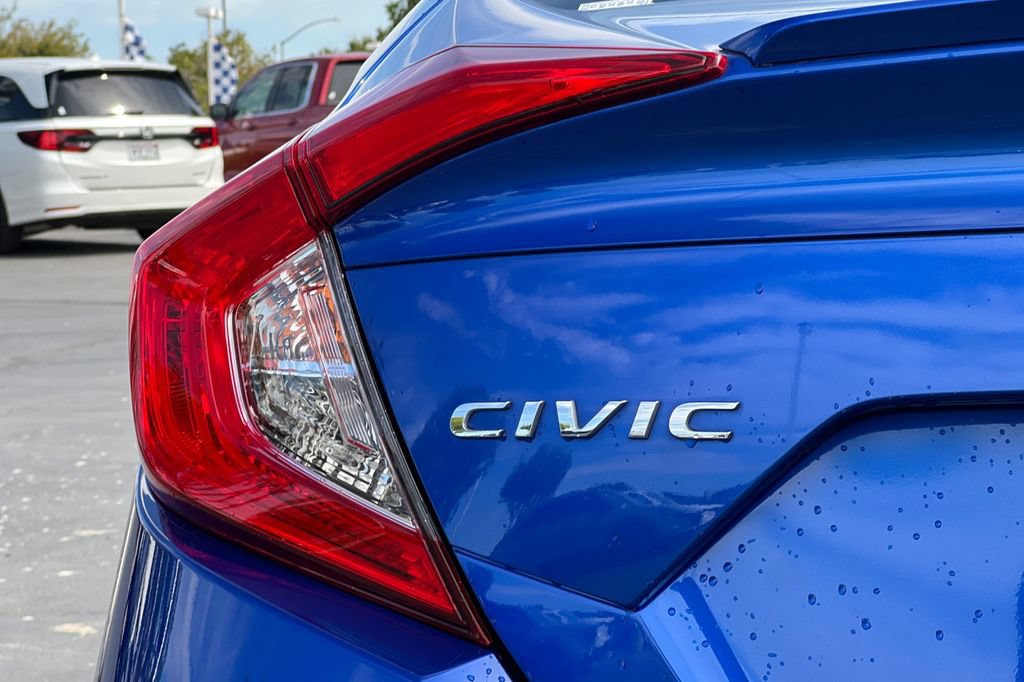 Used 2018 Honda Civic Touring image 26